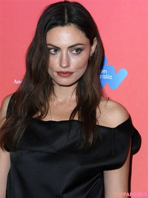 phoebe tonkin nude|Phoebe Tonkin Nude and Sexy Photo Collection